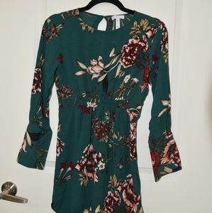 Green Floral long sleeve dress XS
